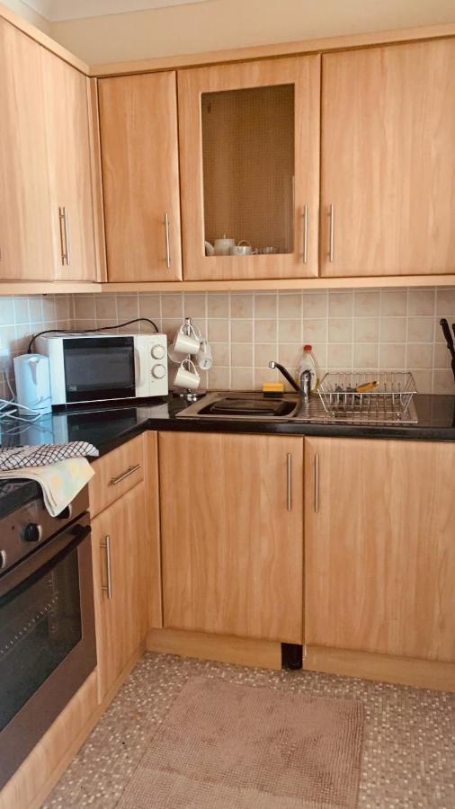 Sea Breeze Apartments Porthcawl Exterior photo